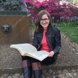 Photo of Julia Hamilton