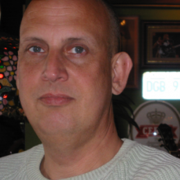 Photo of Leslie Gay