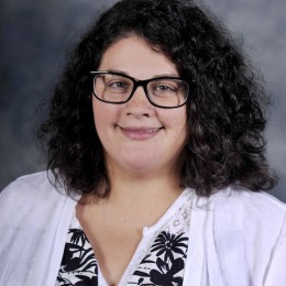 Photo of Sara Snyder