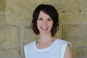 Picture of Prof. Jennifer Iverson