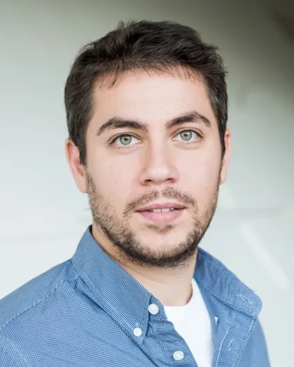 Dr. Dimou's artistic research prioritizes immersion and hybridity within acoustic and electroacoustic contexts. His work delves into the intricate multiplicities emerging from complexity, recursion, and re/deconstruction, creating a dynamic symbiosis between acoustic and electroacoustic elements.