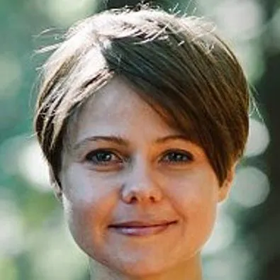 Picture of Shannon Garland

