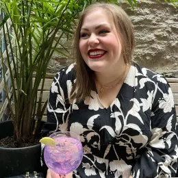 Photo of Lauren Shepherd